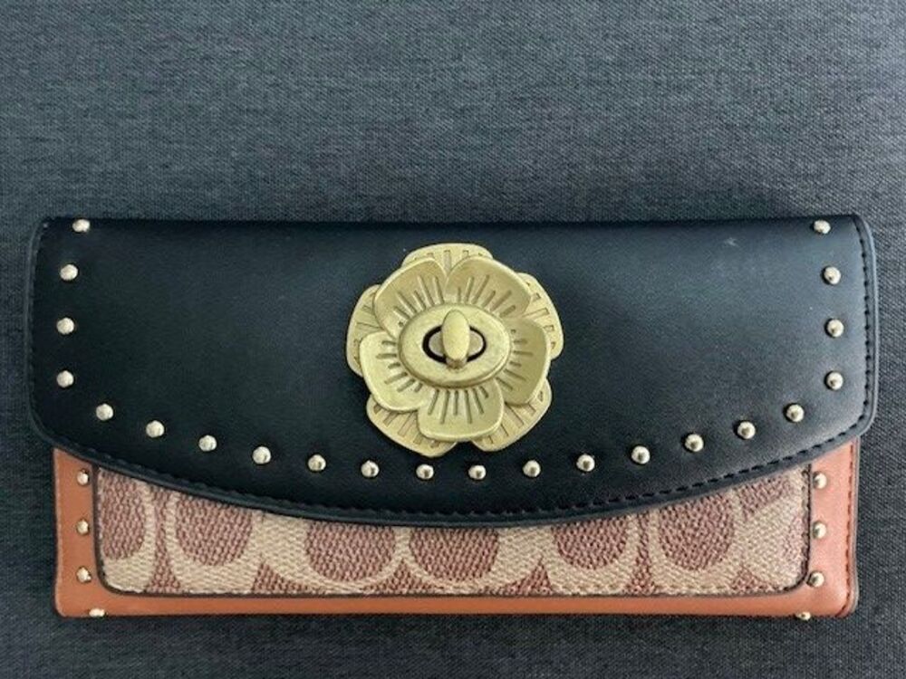 Coach Black Brown Color Block Tea Rose Twist Lock Logo Long Wallet w Checkbook